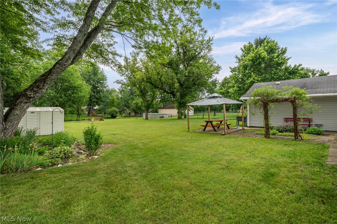 Pinewood Acres - Residential