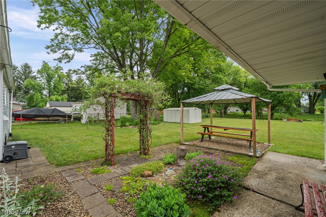 Pinewood Acres - Residential