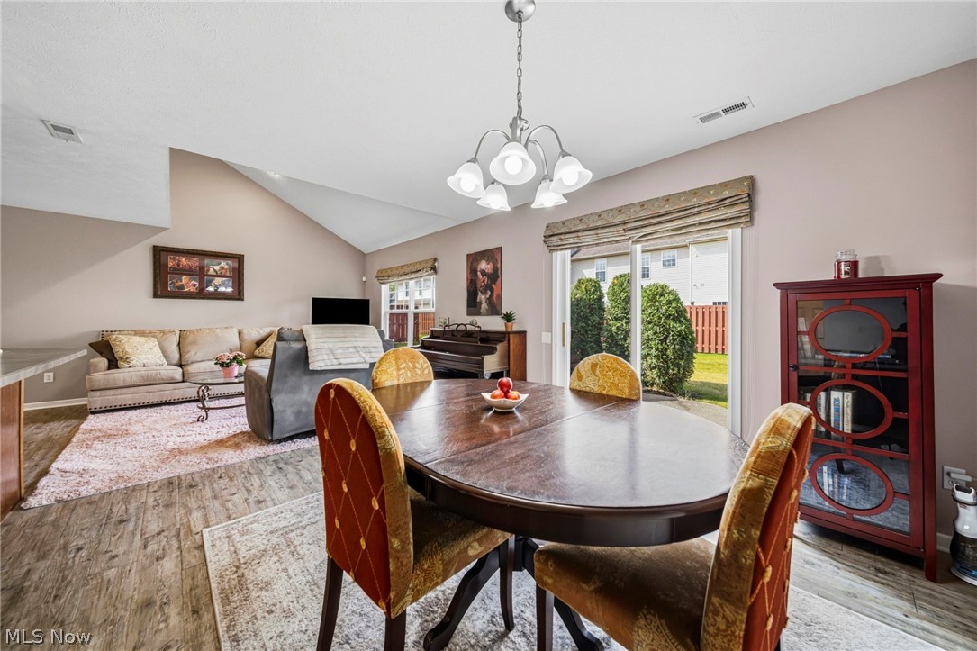 Tradewinds Twnhms Condo - Residential