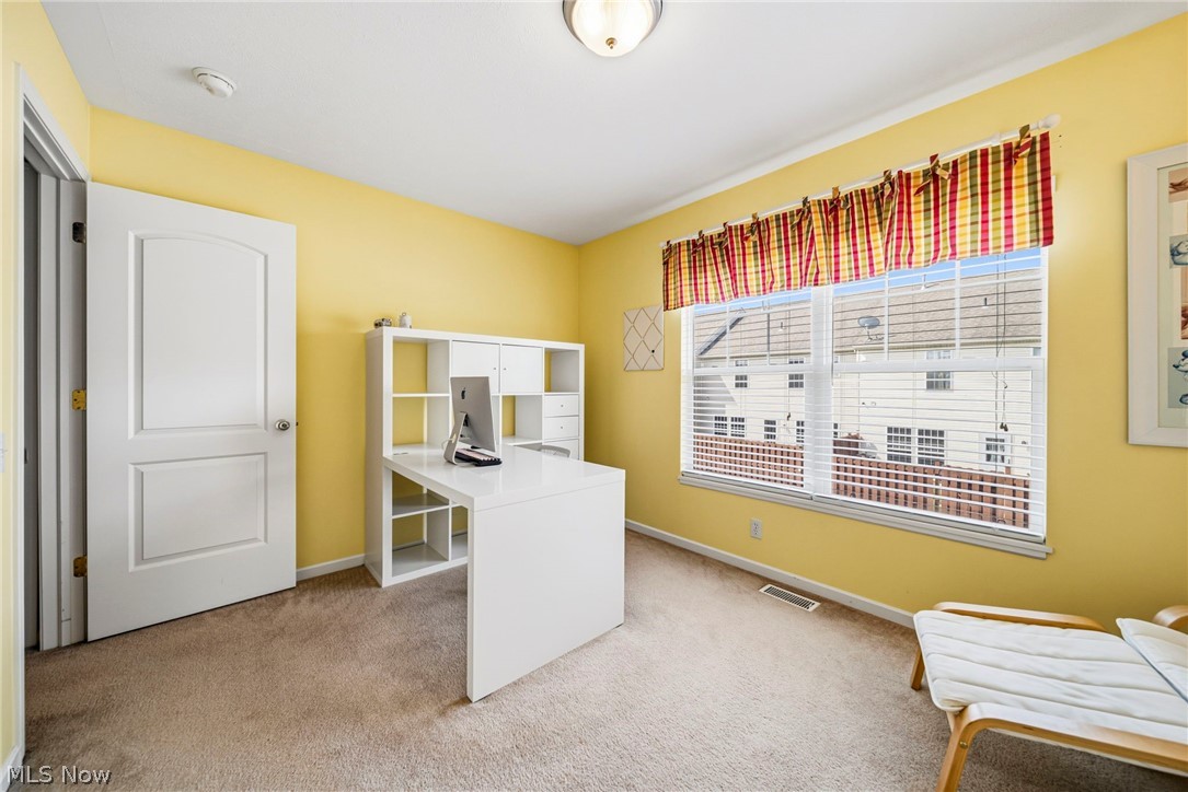 Tradewinds Twnhms Condo - Residential