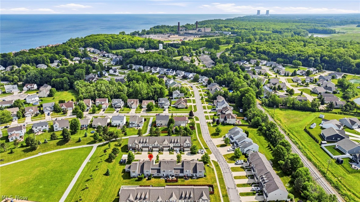 Tradewinds Twnhms Condo - Residential