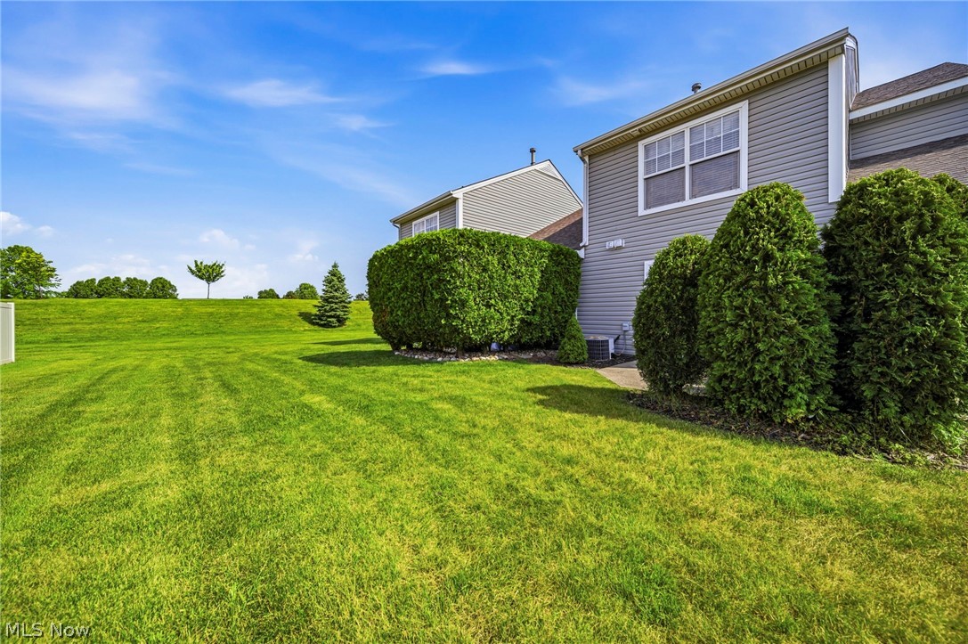 Tradewinds Twnhms Condo - Residential
