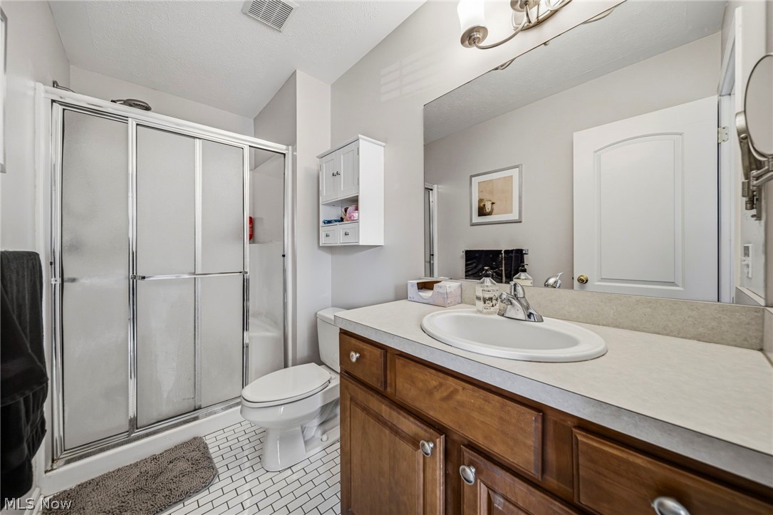 Tradewinds Twnhms Condo - Residential