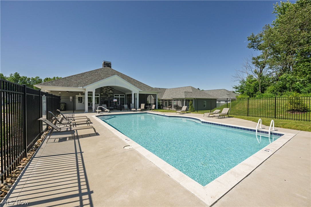 New Seasons Ph One - Residential