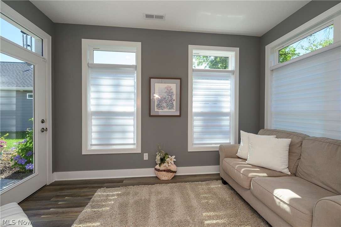 New Seasons Ph One - Residential