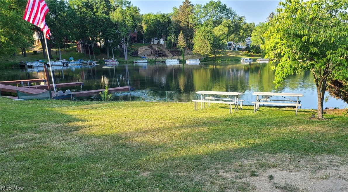 Willowdale Lake - Land