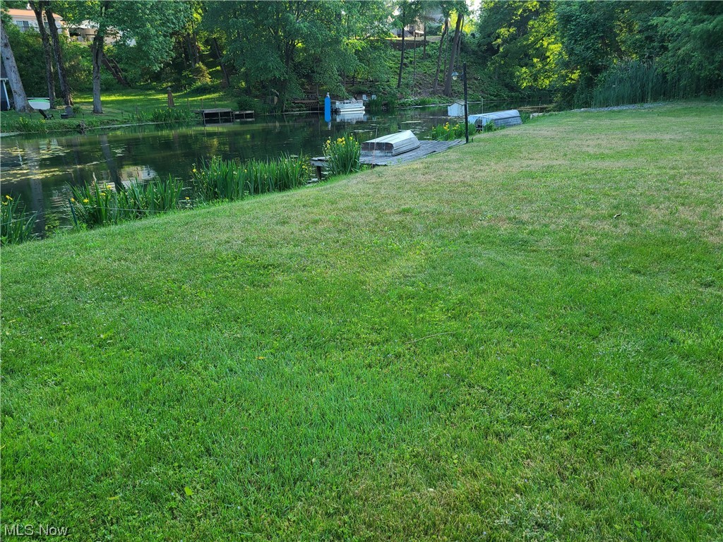 Willowdale Lake - Land