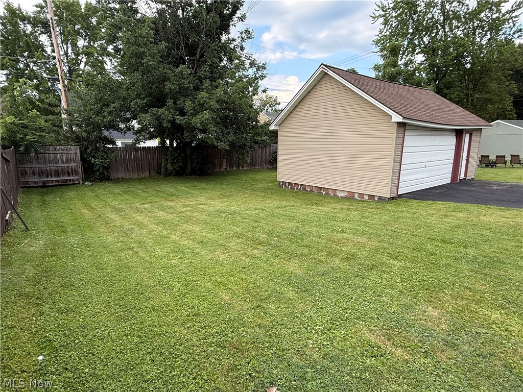 Shady Side - Residential