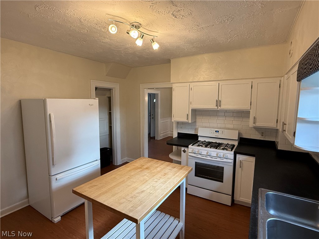 Shady Side - Residential
