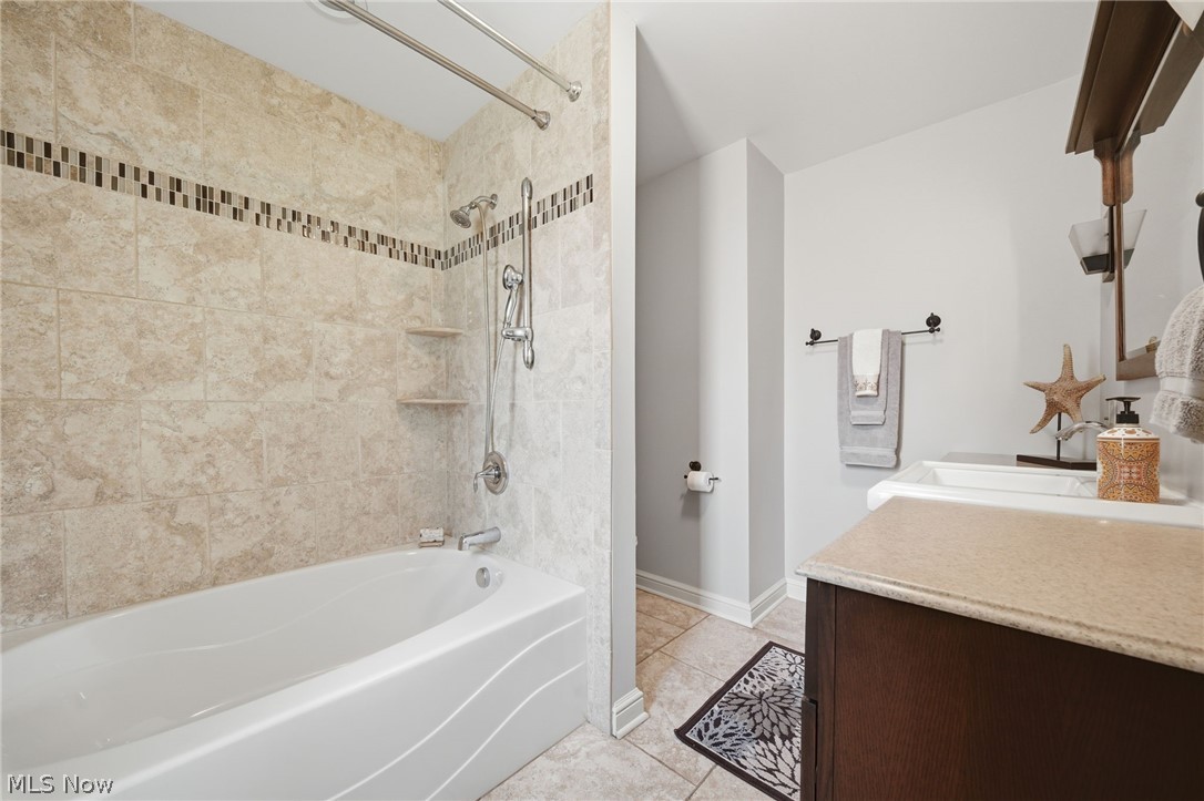 Knollwood - Residential