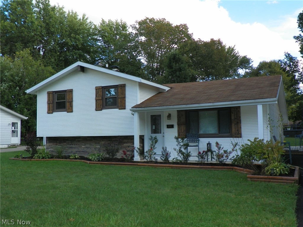 Move right into this remodeled 3 Bedroom, 2 Full Bath Split Level on almost a 1/2 acre lot !  * Almost 1800 SF ! * Beautifully updated Kitchen with ceramic flooring, granite counter tops, updated cabinetry, new sink, disposal, brand new upgraded stainless steel appliances and a large pantry/mudroom area *  Separate Dining Room with hardwood flooring and a new slider to the backyard patio area * Enjoy the huge fenced in lot (almost 1/2 acre)  * Fresh paint throughout * New Carpet in the Living Room as well as a beautiful front door * Updated fixtures * 3 spacious Bedrooms on the second floor * Large and updated Full Bath on the second floor with a separate makeup/sitting area with storage * Lower level has another completely remodeled Full Bath with an updated vanity/sink as well as an additional vanity area with storage ! * Extra large Utility Room with plenty of storage space * New HWT * Spacious Family Room * Updated electrical panel * New thermal glass in all windows (except LR) * G