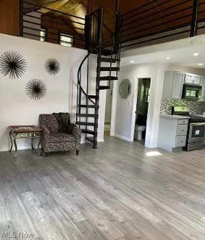 Village/Walton Hills - Residential