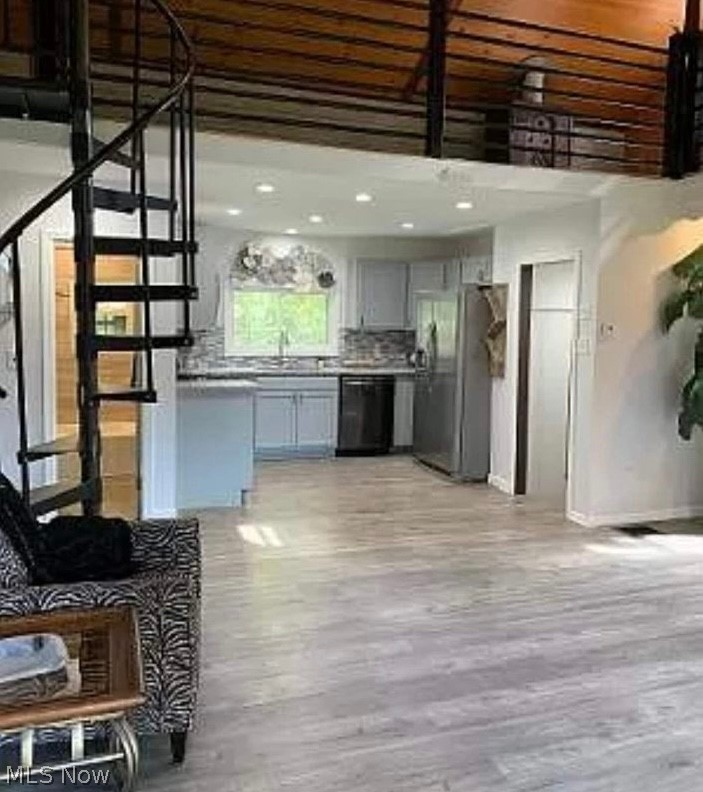 Village/Walton Hills - Residential
