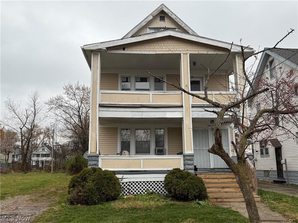 Check out this amazing turn key investment opportunity! Have you been on the hunt to add to your portfolio? Look no further! This two unit property has been fully rented with the upper unit occupied by a Section 8 tenant. This gem brings in almost $2,000 a month in cash flow and has been recently renovated. Major updates include new furnaces, windows throughout as well as, water heaters. This property is one you don't want to miss. Don't wait call for more information today!
