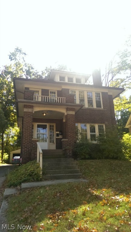 Don't miss out on this fantastic opportunity in a great Cleveland Heights location! The old, heavily treed street is the setting for this spacious second floor apartment. Hardwood floors throughout greet you as you enter the apartment, along with tons of windows for natural lighting and 2 balconies for outdoor living area. The wood-burning fire place is great for those crisp nights and the sun room off the master bedroom is great for sunny days. Included is a garage parking space. Not to mention this place is mere minutes from the famed Coventry shopping/dining/arts area!! Act fast, this one shouldn't last long. 

No pets, no section 8.