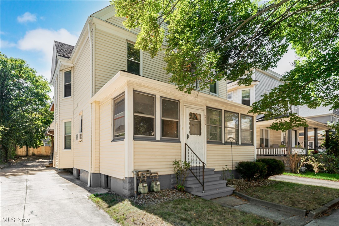 Rare opportunity to own an updated, income-producing multifamily home near the Detroit Shoreway—just minutes from Edgewater Beach, Gordon Square, Ohio City, and downtown Cleveland. Both units feature open layouts with new flooring, paint, updated kitchens and baths, new light fixtures, and stainless steel appliances. The first-floor unit offers 3 bedrooms and 1 full bath, while the upper unit features 2 bedrooms and 1 full bath. The attic offers potential to be finished into an additional bedroom or bonus living space. Additional upgrades include vinyl windows throughout, new glass block windows in the basement, hot water tanks less than 4 years old, and updated electrical in the upper unit. The exterior has been freshly painted, including the lower portion of the home, back deck, front steps, and enclosed porch trim. Ample parking is available with a paved driveway (two spaces per unit) plus additional street parking. Close to some of Cleveland’s best dining, shopping, and expressways, this duplex offers the convenience of city living. All appliances stay.