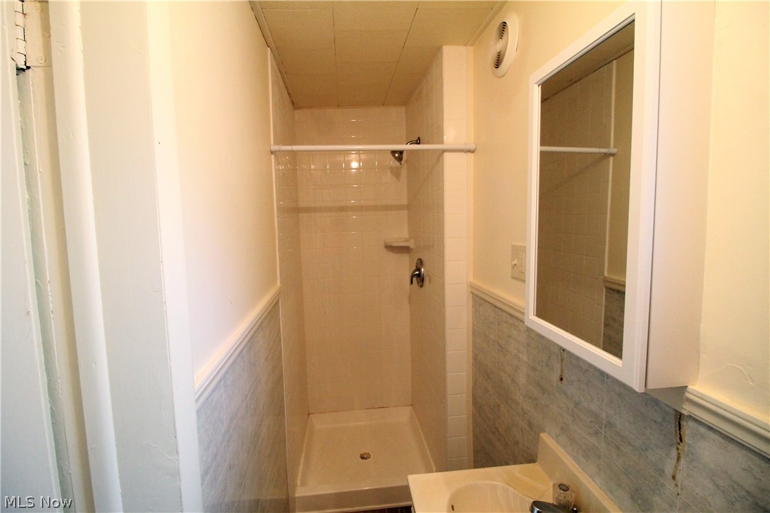 Big Falls - Residential Lease