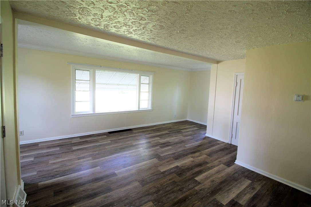 Big Falls - Residential Lease