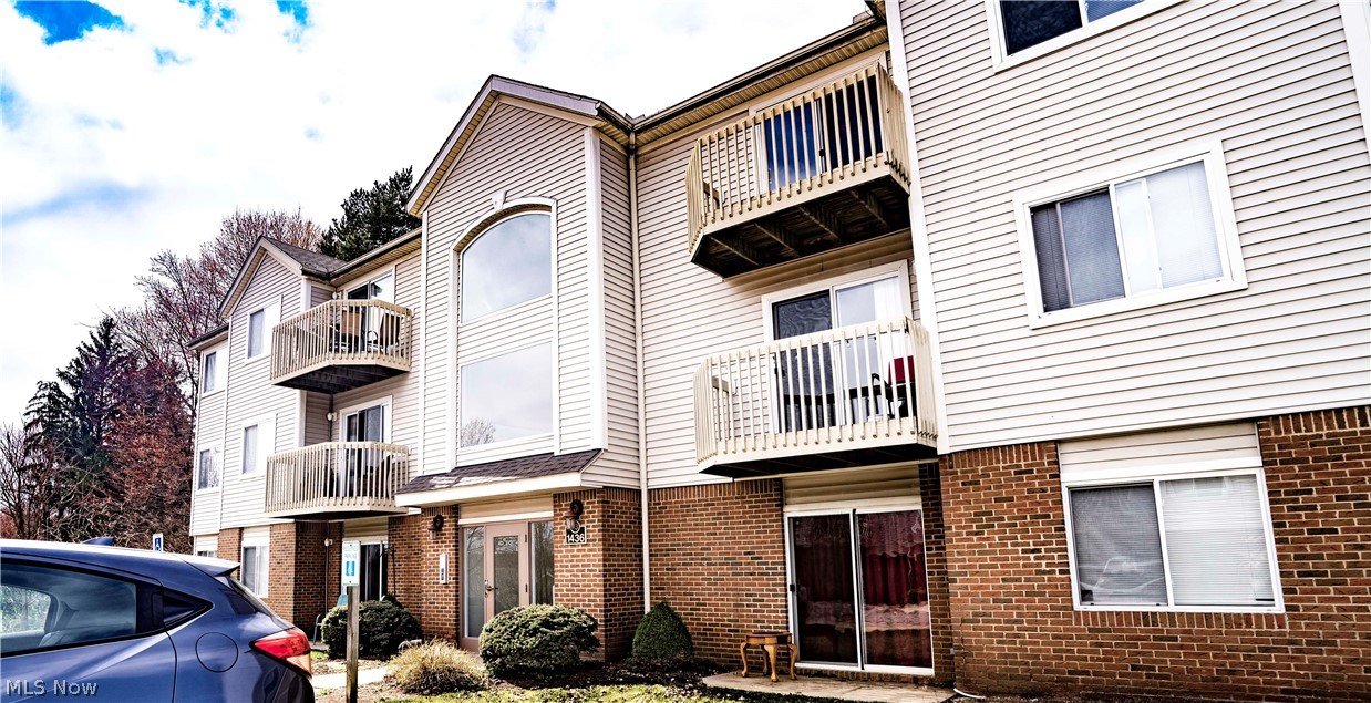 Brookledge Commons Condos - Residential Lease