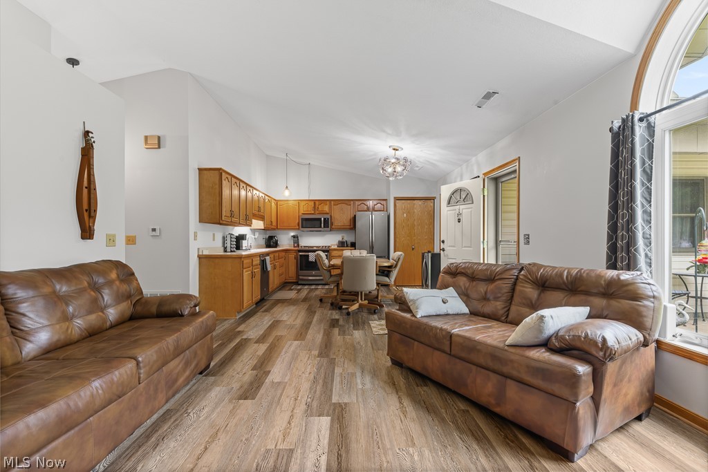 Ryan Village Condos Ph 02 - Residential