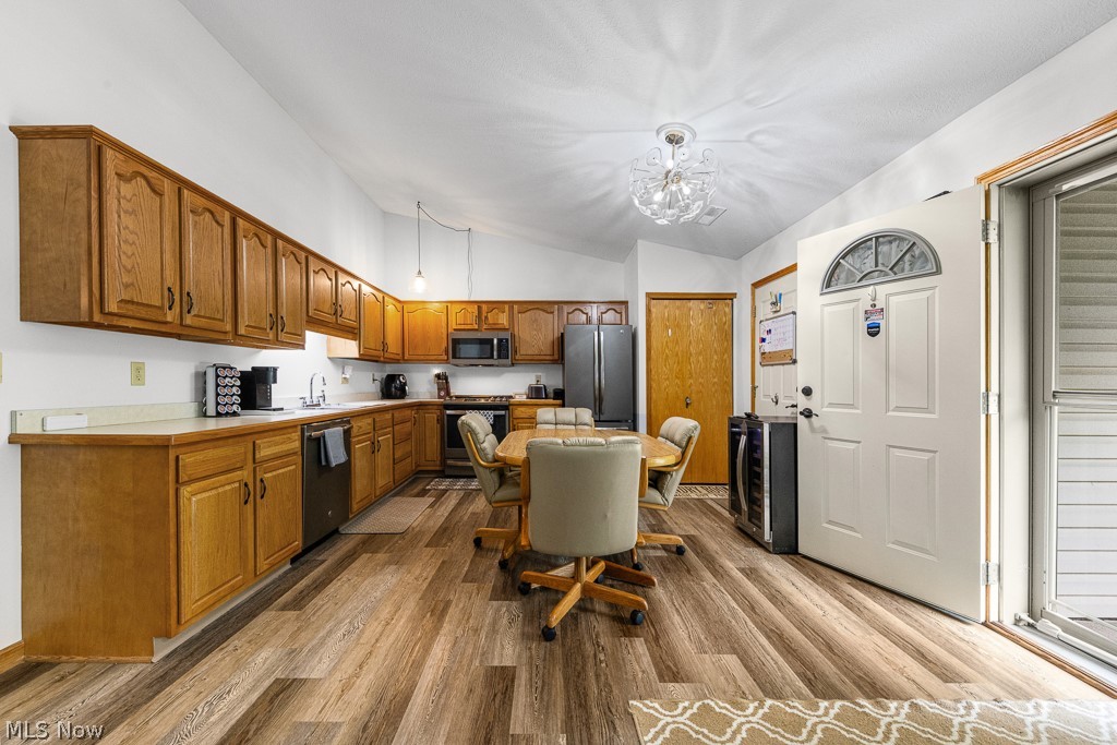 Ryan Village Condos Ph 02 - Residential