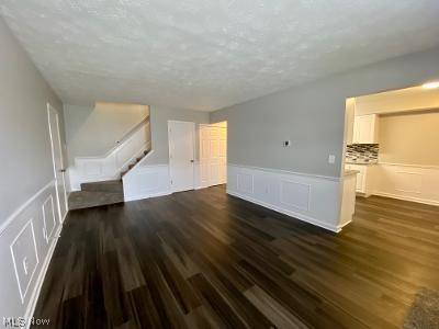 Kings Court Condo - Residential