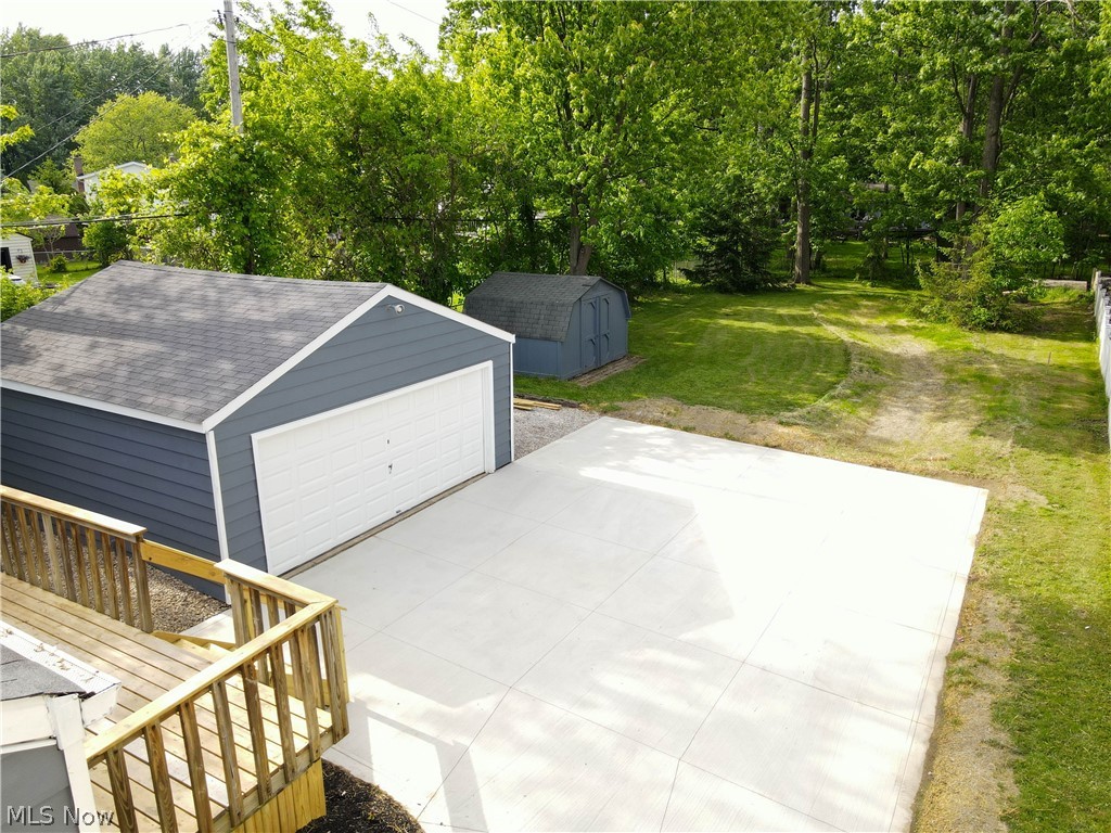 Lakeshore Blvd Estates 01 - Residential