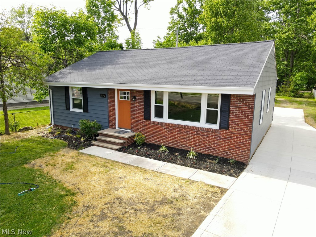 Lakeshore Blvd Estates 01 - Residential