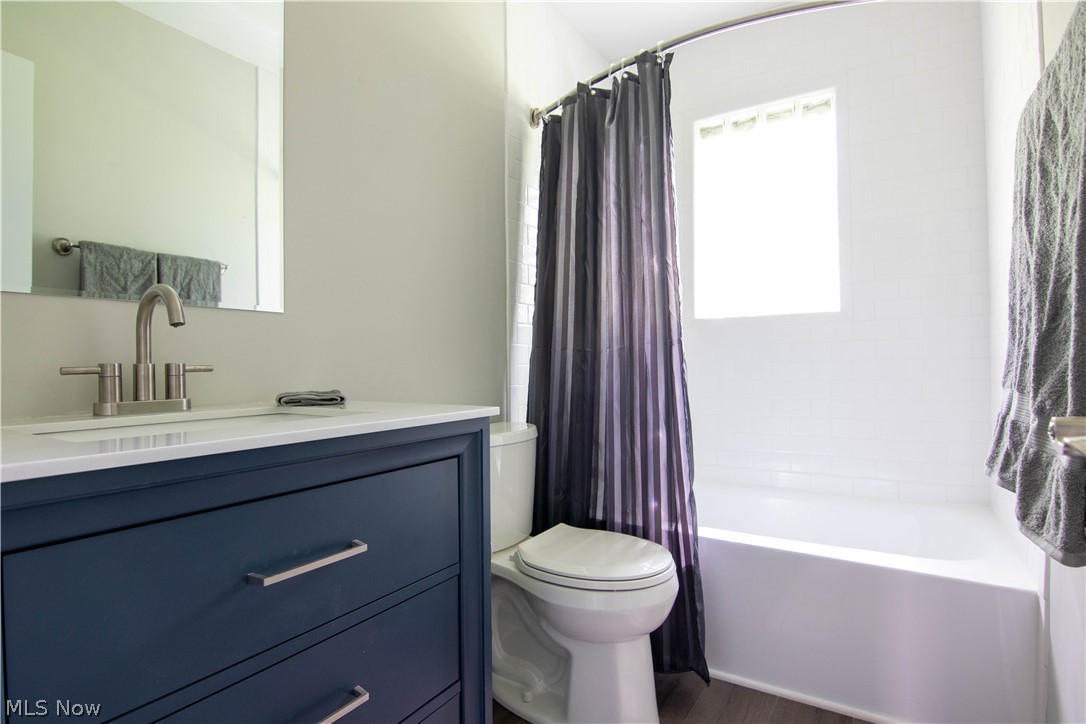 Lakeshore Blvd Estates 01 - Residential