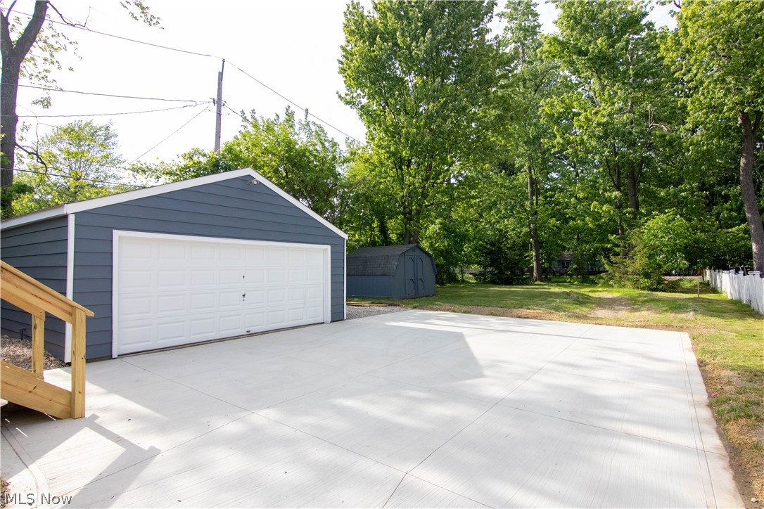 Lakeshore Blvd Estates 01 - Residential
