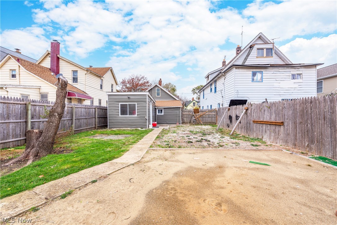 Hoyt - Residential