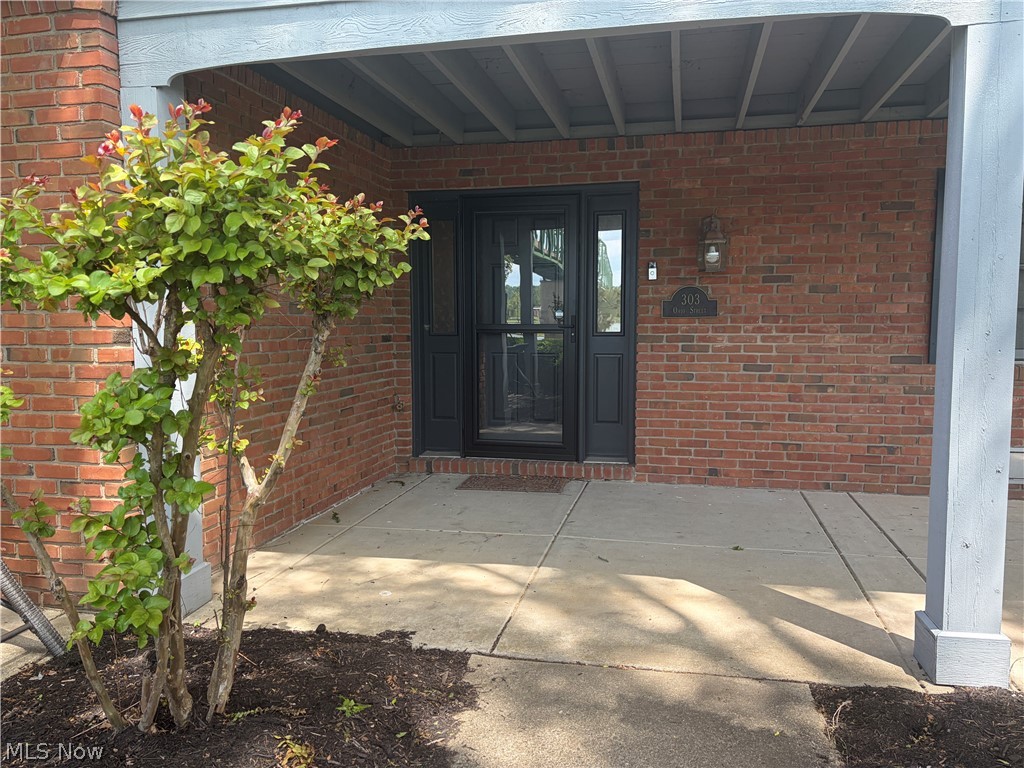 Levee Twnhses - Residential