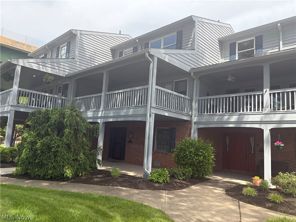 Levee Twnhses - Residential