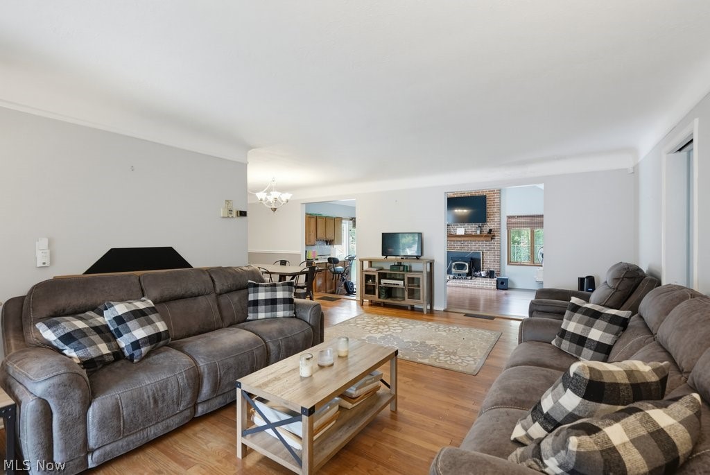 D Neros - Residential