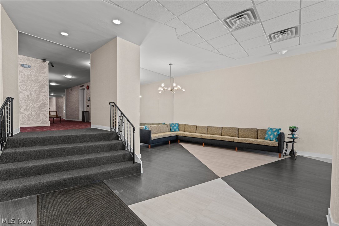 Carlton House Condo - Residential