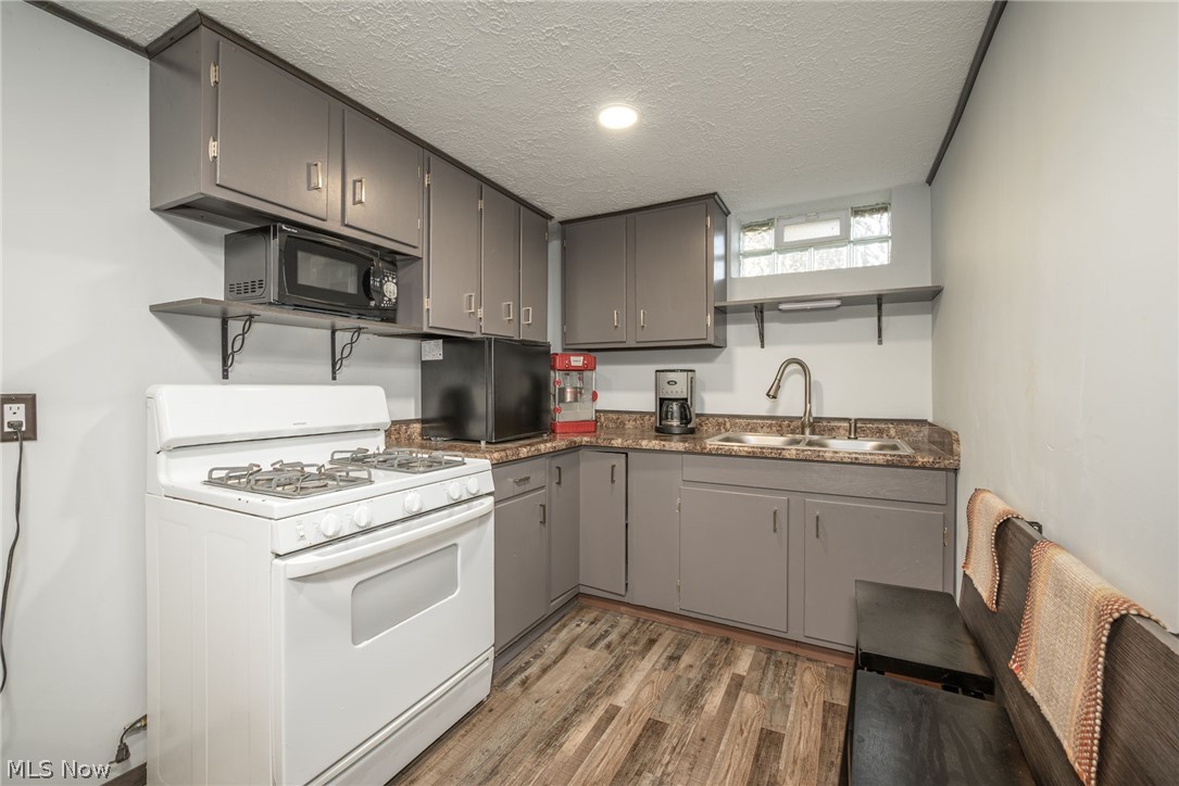 Wyoga Lake Park - Residential