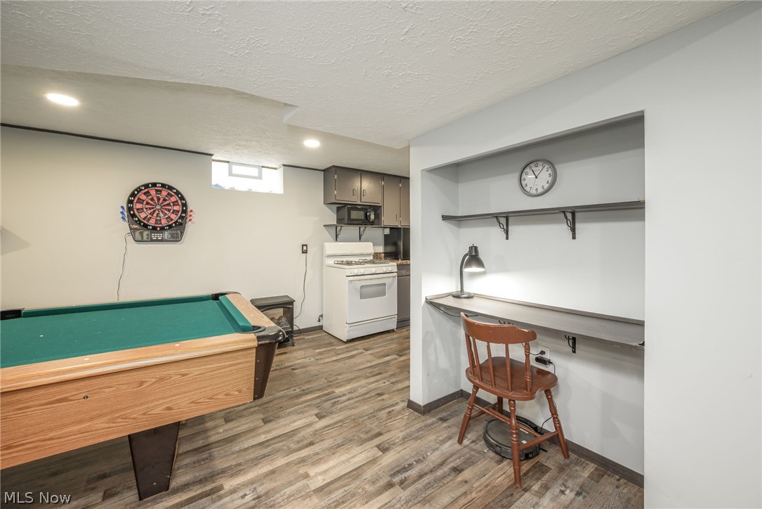 Wyoga Lake Park - Residential