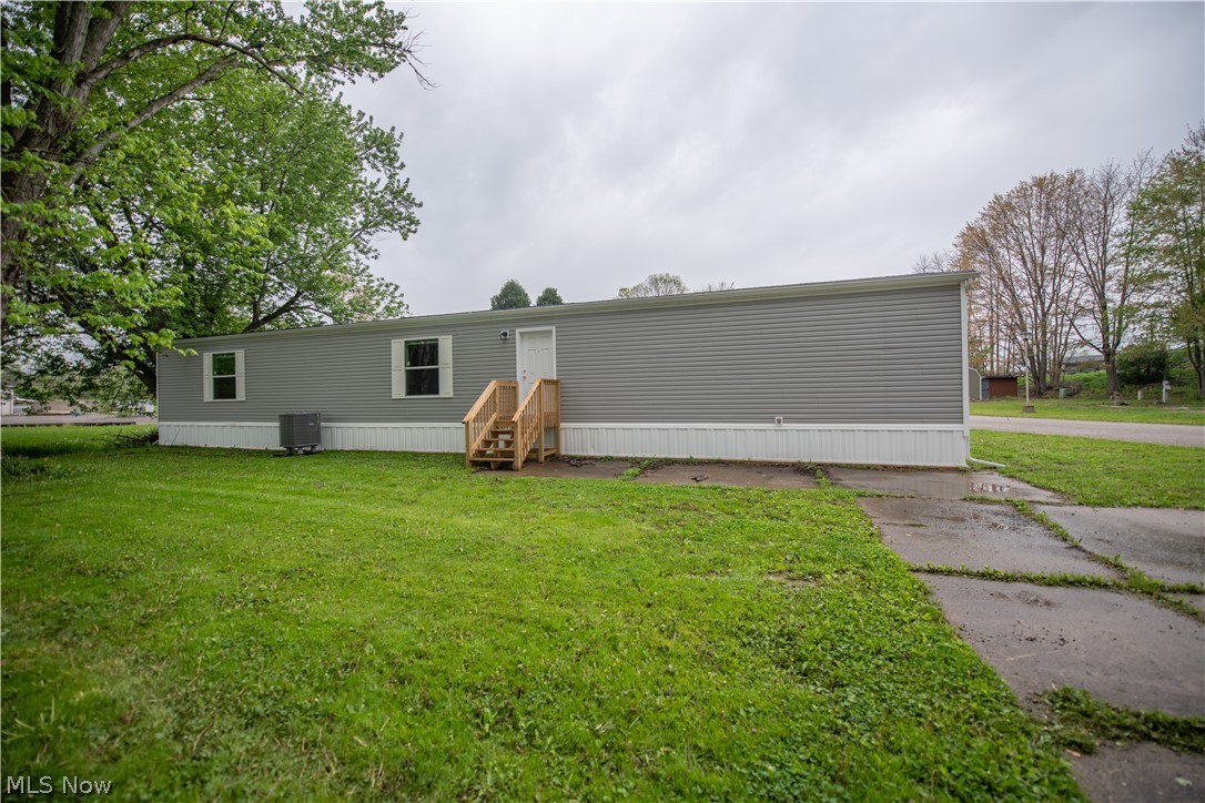 Brand new, turnkey, and ready to impress—this 2025, 3-bedroom, 2-bath manufactured home in Skyland Hills Mobile Home Park delivers modern comfort with built-in value. The seller is going the extra mile by covering the buyer’s first three months of lot rent—giving you a head start from day one.
With approximately 1,152 square feet (16’x76’), this Energy Star Certified home was designed for efficiency and everyday ease. Built with enhanced insulation throughout, you’ll notice the difference in comfort and long-term energy savings. A Carrier high-efficiency electric furnace with heat pump provides reliable, year-round climate control.
Inside, the layout is bright, open, and functional with LED lighting throughout. The kitchen comes fully equipped with a refrigerator, range, and dishwasher—making this truly move-in ready. Full-size residential exterior doors add a more traditional feel, while quality construction throughout adds peace of mind.
Step out back to a 10’x12’ pressure-treated deck—perfect for relaxing evenings or casual get-togethers.
The home also includes a 1-year warranty, with the option to purchase an additional Home Buyers Protection Plan for even more coverage.
Low-maintenance, energy-efficient, and ready to go—this is the kind of opportunity that makes the decision easy.
