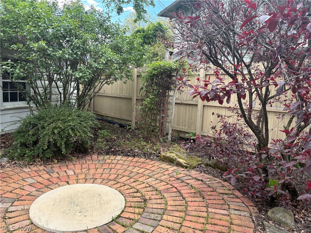Fairlawn Park - Residential Lease