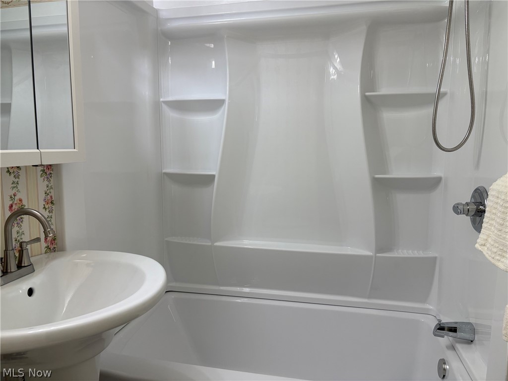 Fairlawn Park - Residential Lease