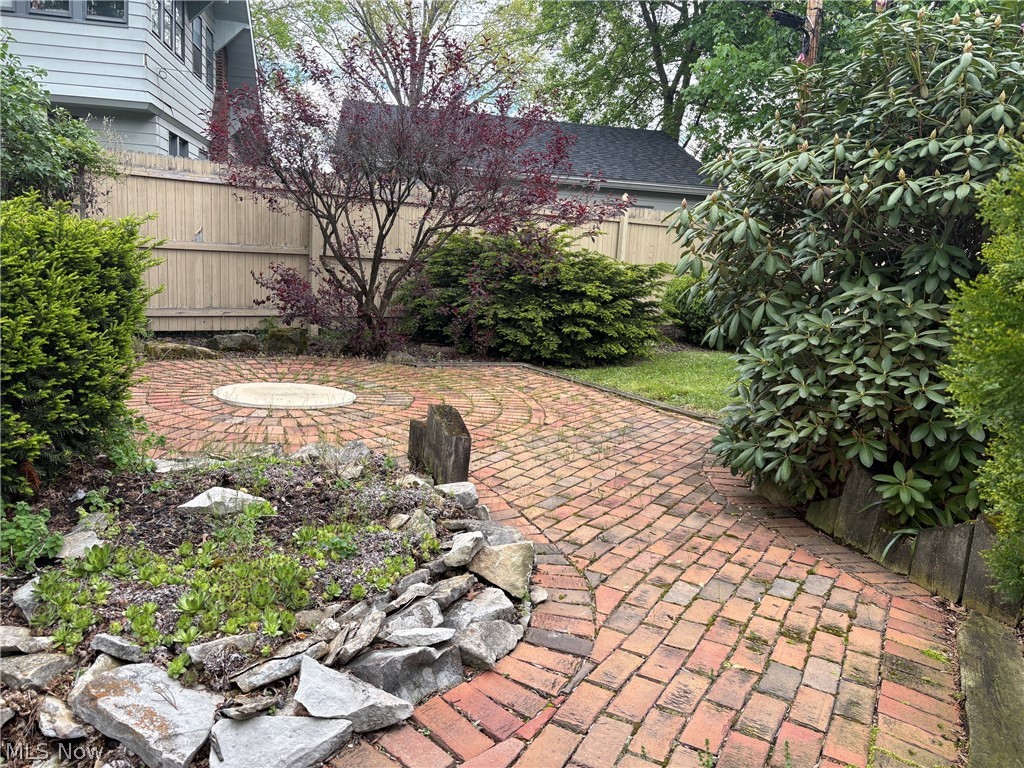 Fairlawn Park - Residential Lease