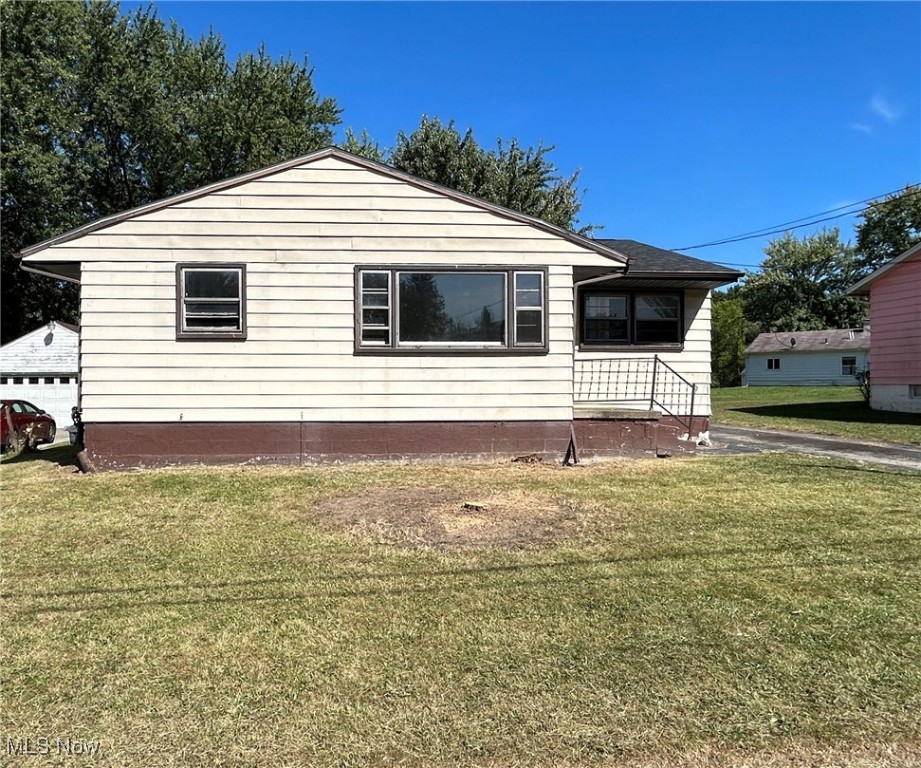 Investment alert! Welcome to an opportunity to expand your portfolio. This three bedroom, one bath home has a new roof (2023) and all mechanicals in place. Grab your toolbelt and turn this house in to a home.