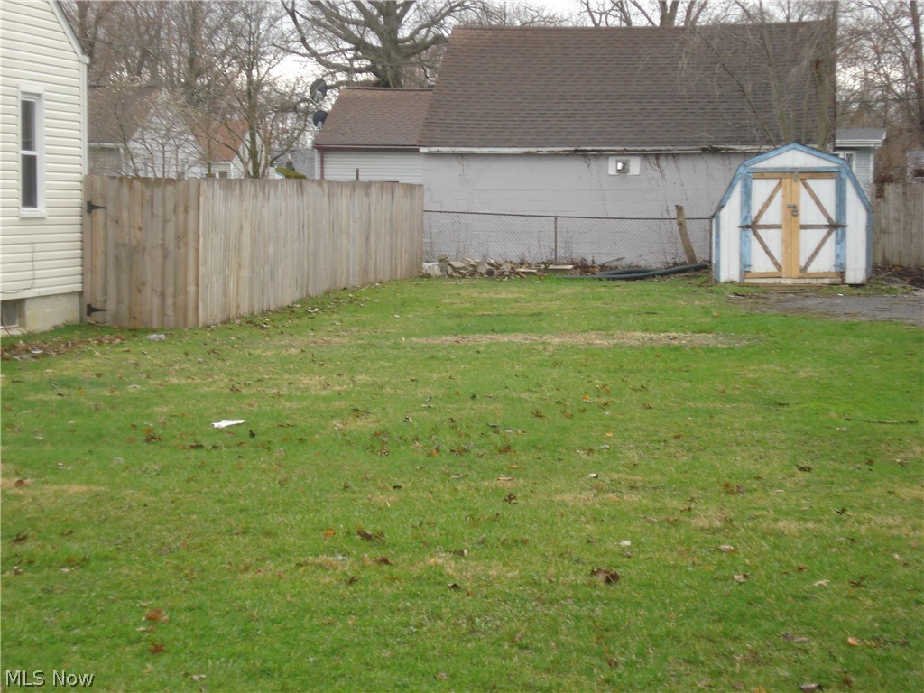 A build able lot located on a non through street. An opportunity to build your new home, conveniently located to shopping, local establishments and freeway access. City utilities are available.