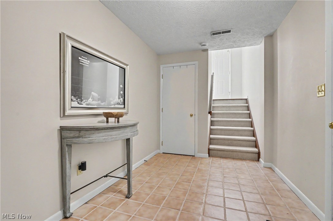 Silver Valley Condo - Residential