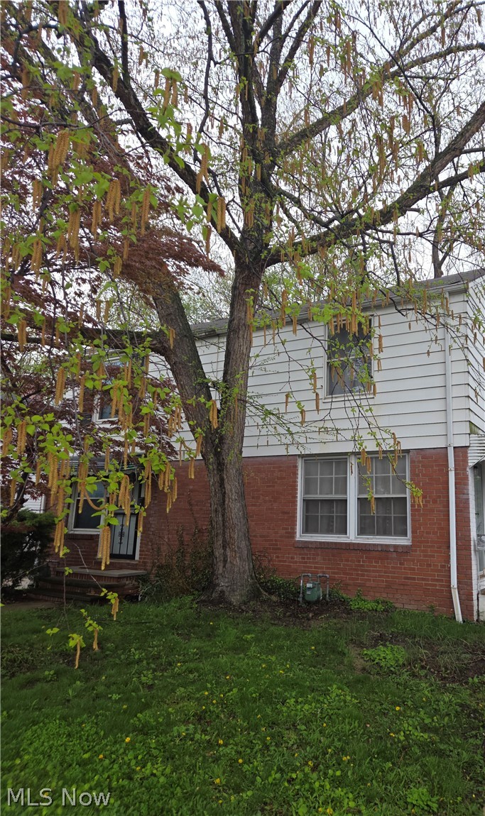 Calling All traveling nurses! Welcome to this furnished home with ALL utilities included. Set up as a one bedroom with a separate home office. This home is near Cleveland Clinic Euclid Hospital and University Hospital Medical Hospital, Euclid and Reserve Care Hospice. Spacious living room, separate dining area, kitchen appliances and bedroom set. Security system, WIFI, One car garage and a fenced backyard. Call today for a private tour.