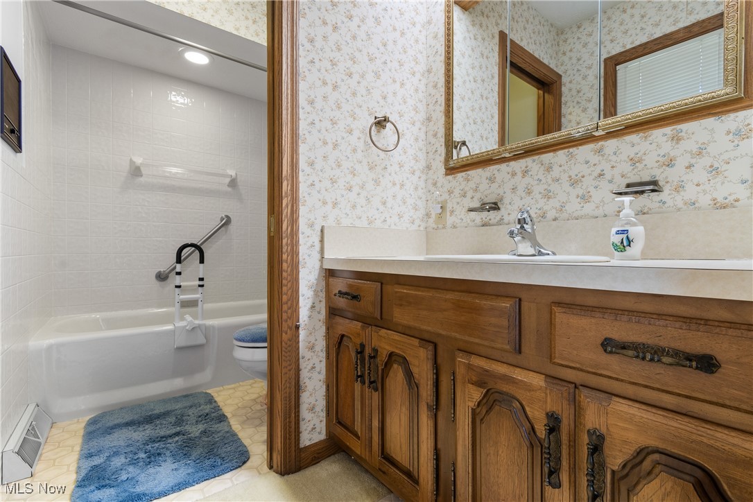 Prestwick Condo - Residential