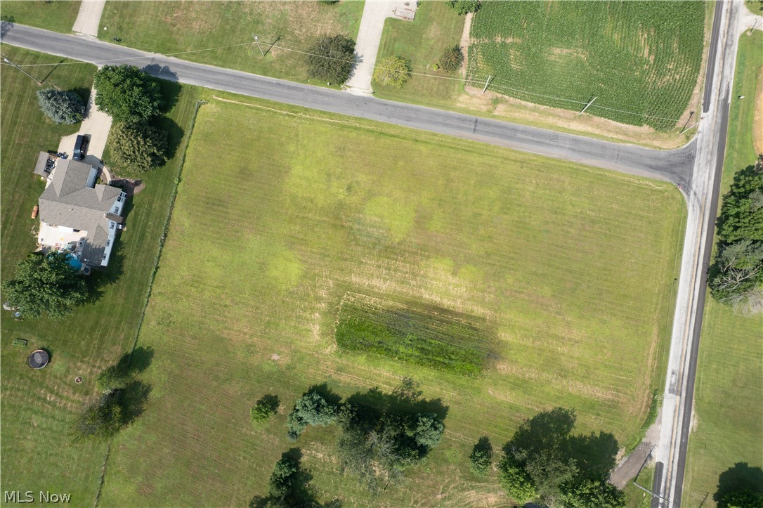 Suffield - Land