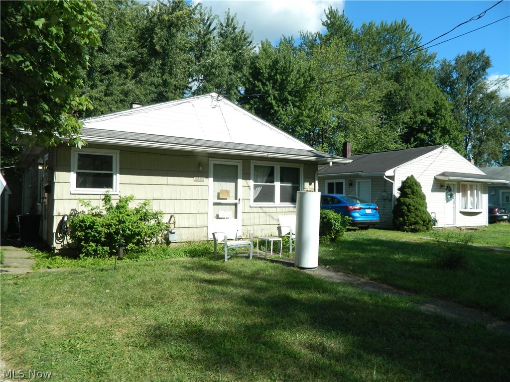 3 Bedroom ranch in Plain Local Schools on a quiet dead end street.