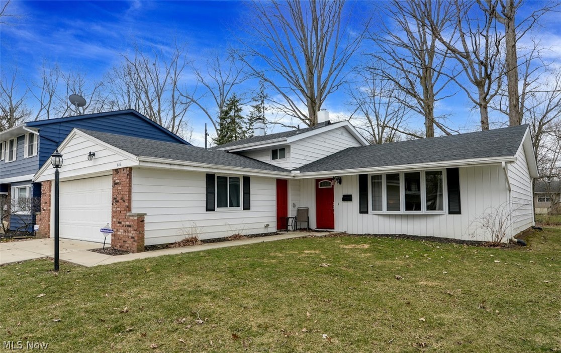 Are you looking for a friendly well kept neighborhood ? Have you been looking for a walking neighborhood very close to schooling options ?  Nice floor plan open and airy, vaulted ceiling, center island kitchen, plenty of storage, granite countertops complement the wood cabinets. Nice good sized fenced in back yard and multi tiered deck. Newer concrete, 2021 complete new roof.