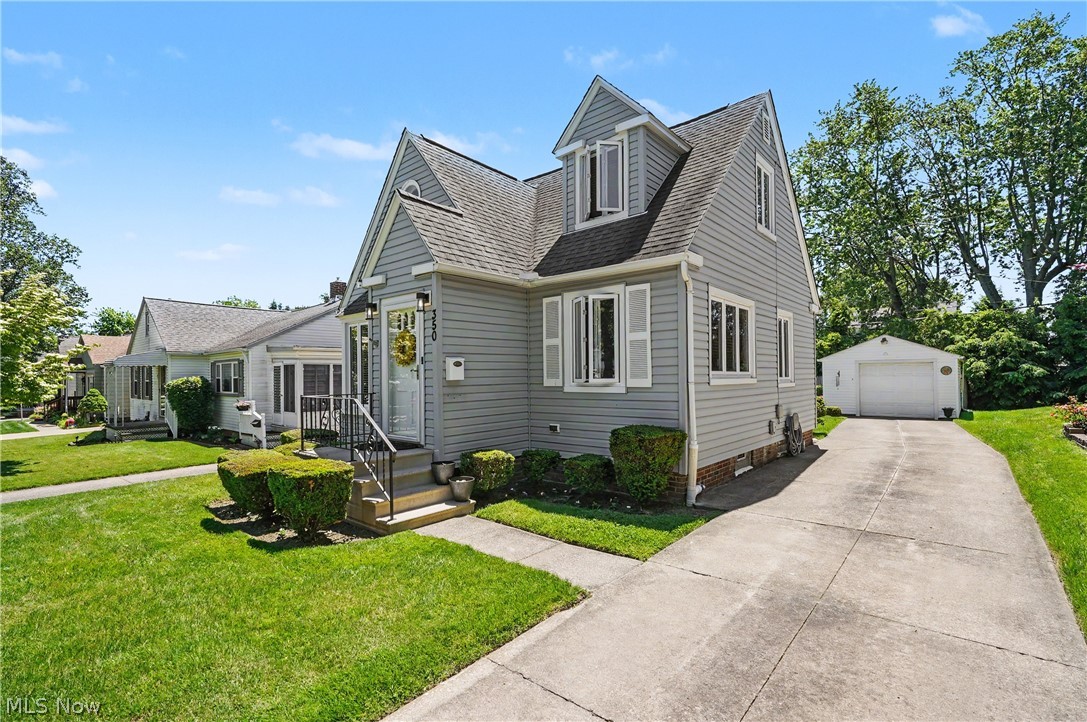 Beverly Park - Residential